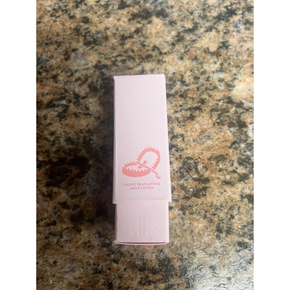 Jeffree Star Velvet Trap Lipstick Unphazed Nude Olive New‎ - Picture 3 of 7